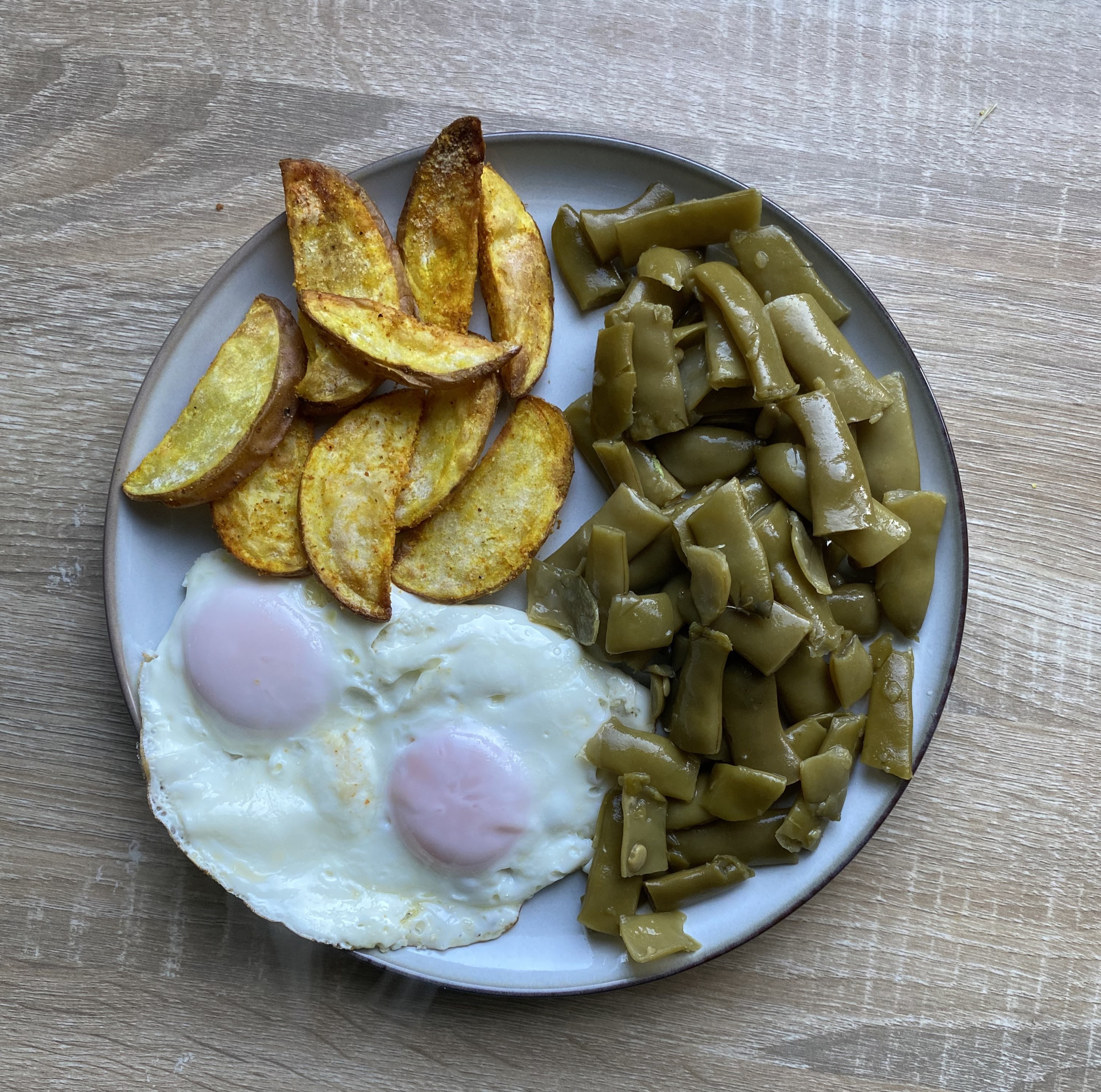 Judías verdes con patatas y huevos Judías verdes con patatas y huevos