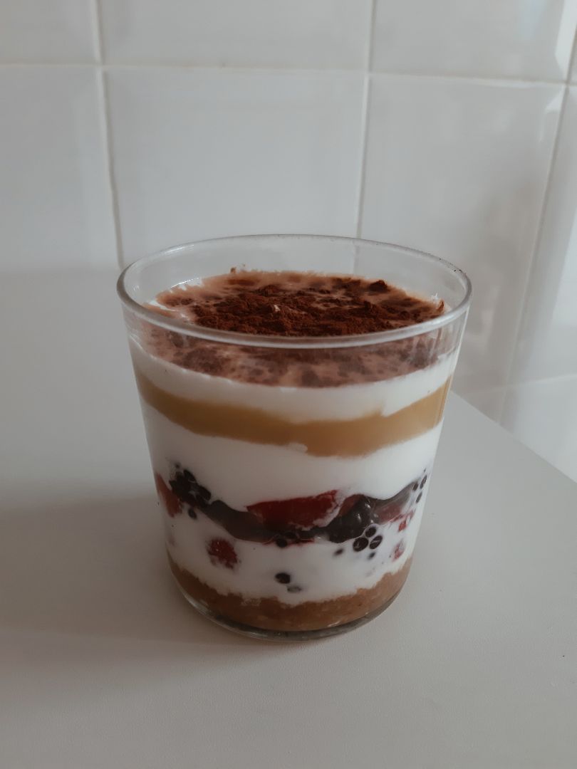 Híbrido de tiramisú y tarta de queso Híbrido de tiramisú y tarta de queso