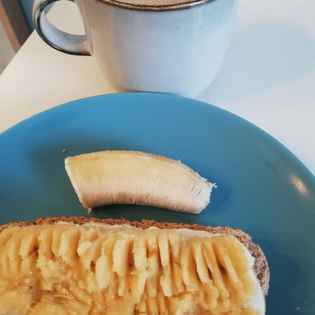 Tostada de queso fresco y plátano 
