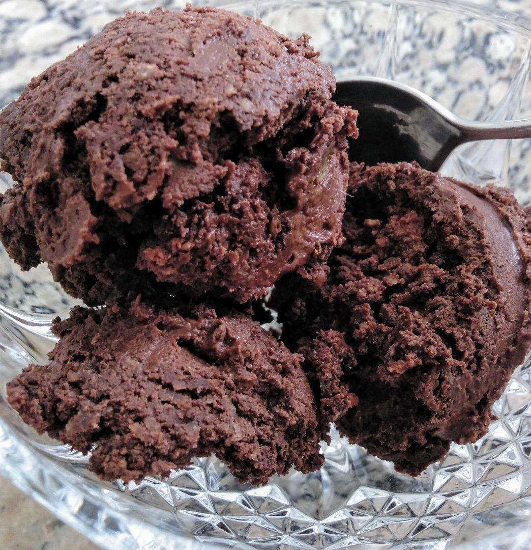 Helado de chocolate 🍫 y brownie. Helado de chocolate 🍫 y brownie.