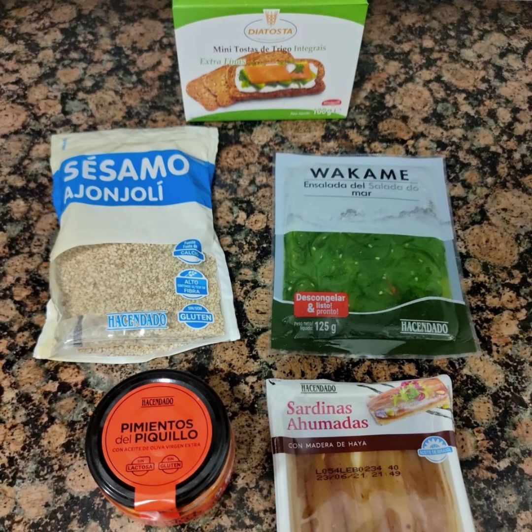 Minitosta paté pimiento del piquillo, sardina ahumada y wakame Paso 0 Minitosta paté pimiento del piquillo, sardina ahumada y wakame Paso 0