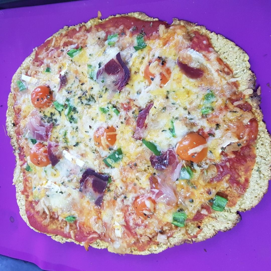 Pizza con base de plátano macho Pizza con base de plátano macho