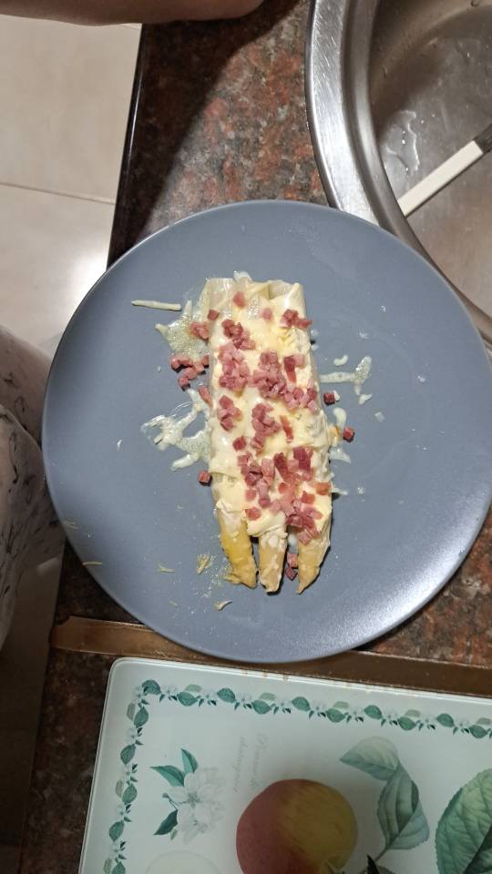 Esparragos blancos con queso y jamón Esparragos blancos con queso y jamón