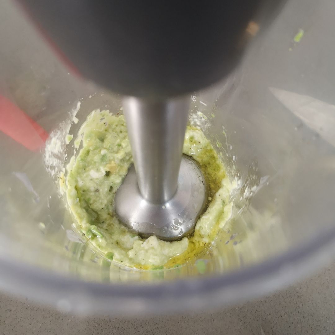 🥑 SALSA AVOCHEESE 🧀 Paso 1 🥑 SALSA AVOCHEESE 🧀 Paso 1