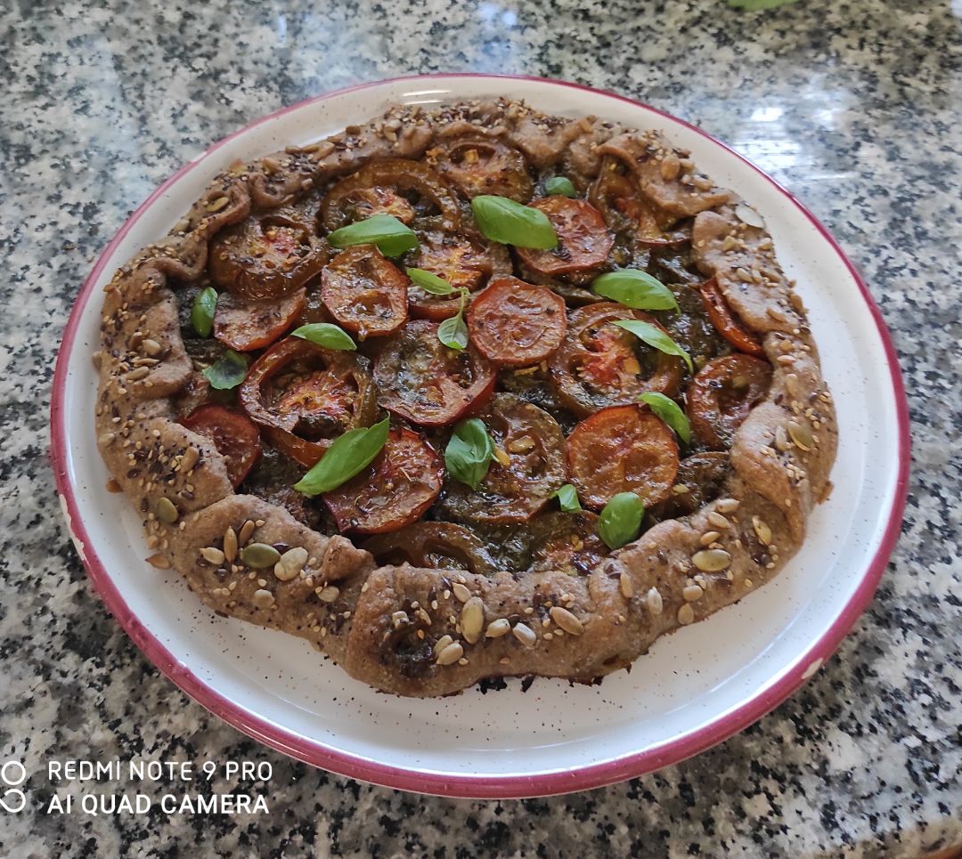 Torta salada de tomate al pesto 🍅🌱 Paso 5