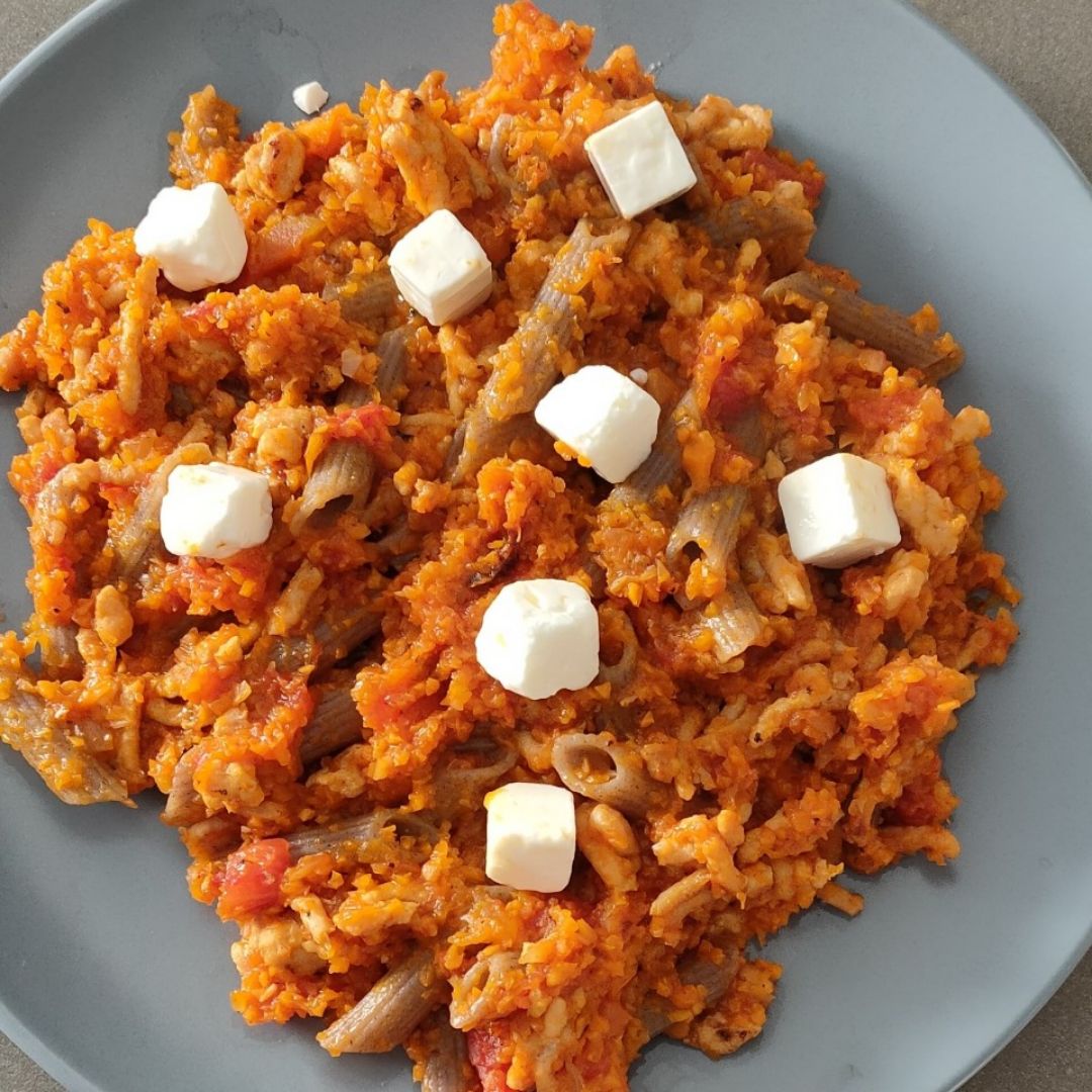 Macarrones de trigo sarraceno a la boloñesa