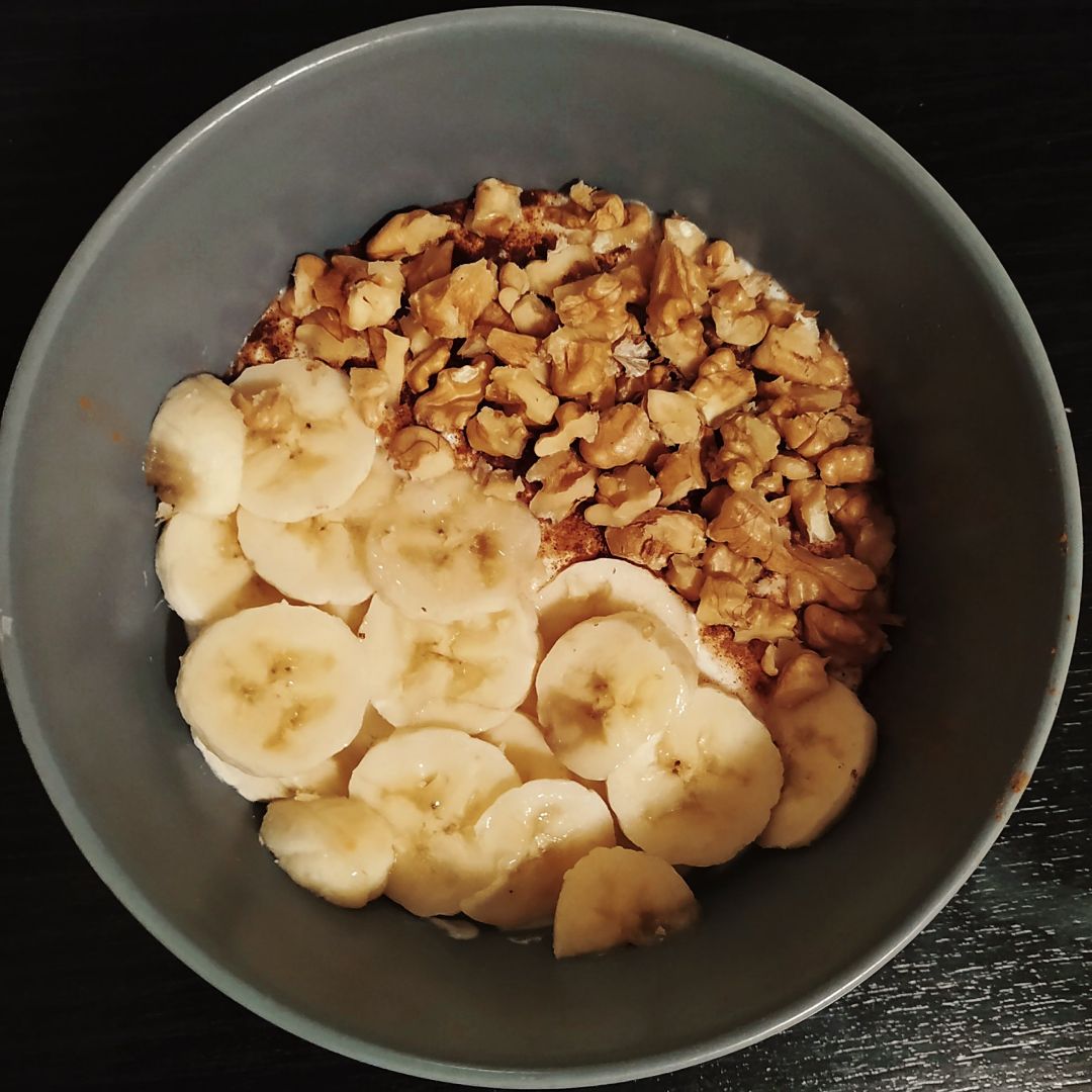Queso con platano y nueces Queso con platano y nueces