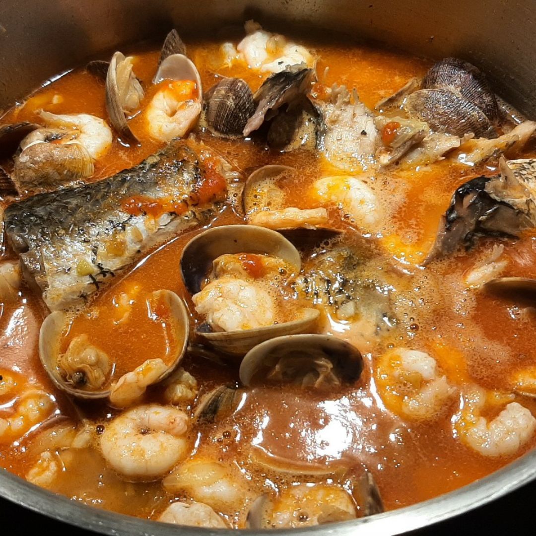 Corvina a la marinera Corvina a la marinera