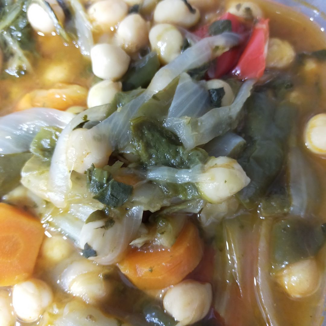 Garbanzos con verdura