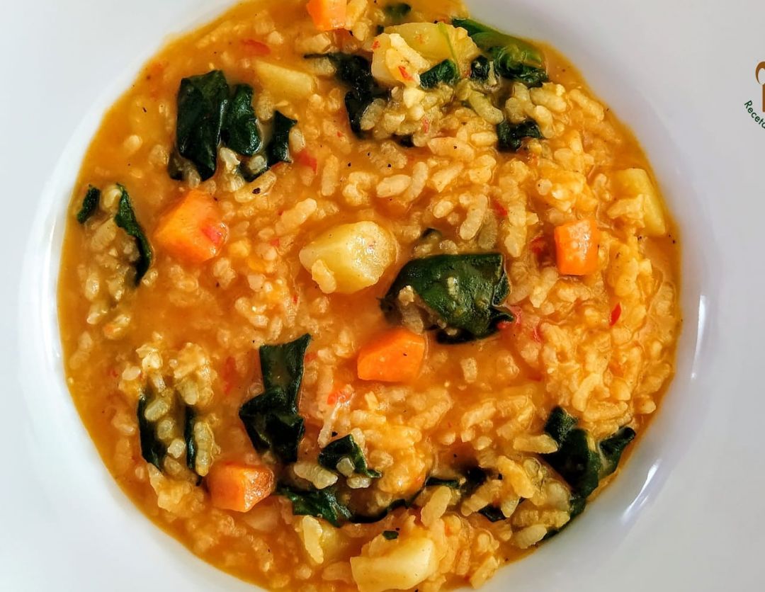 Guiso de arroz con espinacas