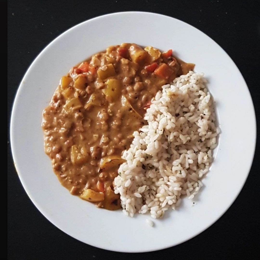 Curry de lentejas vegano 🍛🌱 Curry de lentejas vegano 🍛🌱
