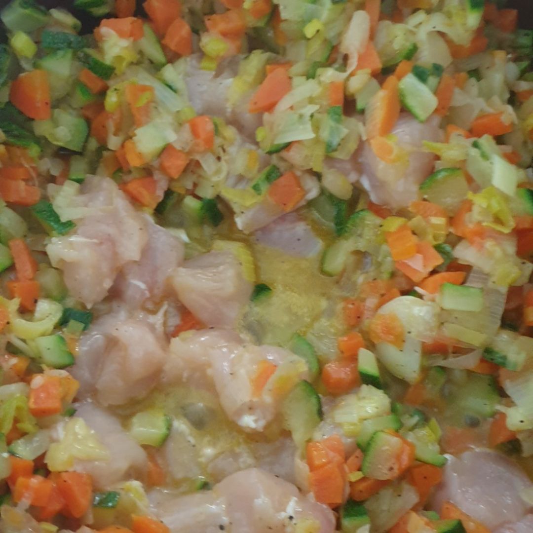Verduras y pollo para acompañamiento Paso 1 Verduras y pollo para acompañamiento Paso 1