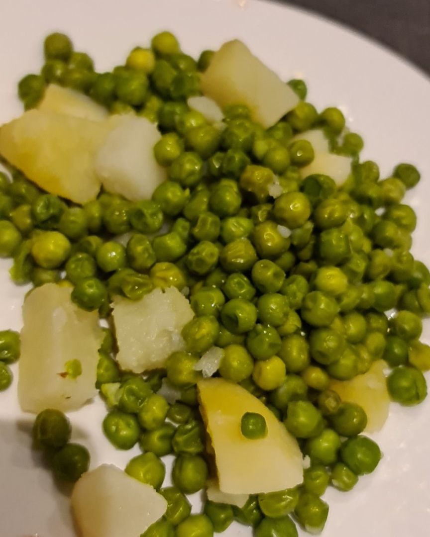 Guisantes con patatas Guisantes con patatas