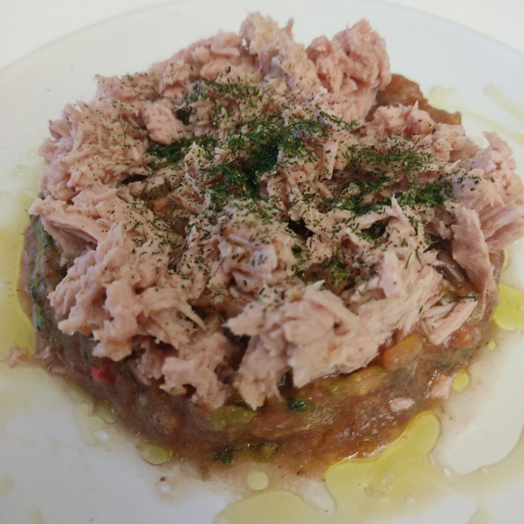 Tartar de tomate raf y atún Tartar de tomate raf y atún