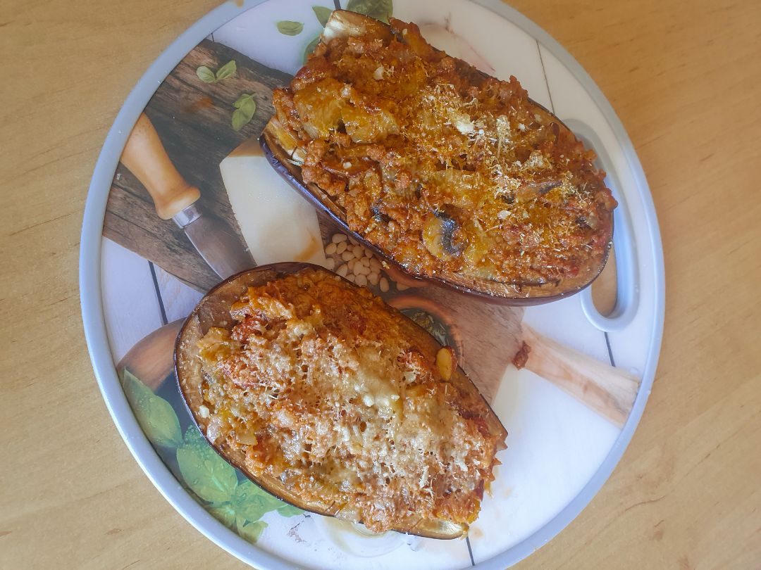 BERENJENA RELLENA DE ATÚN Y ALMENDRAS 🍆