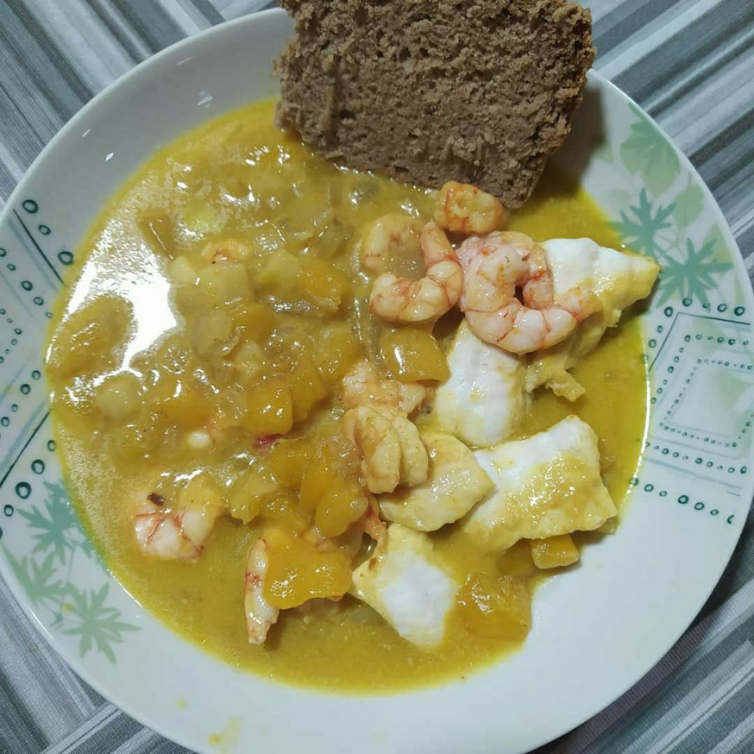 Curry de pescado con mango Curry de pescado con mango