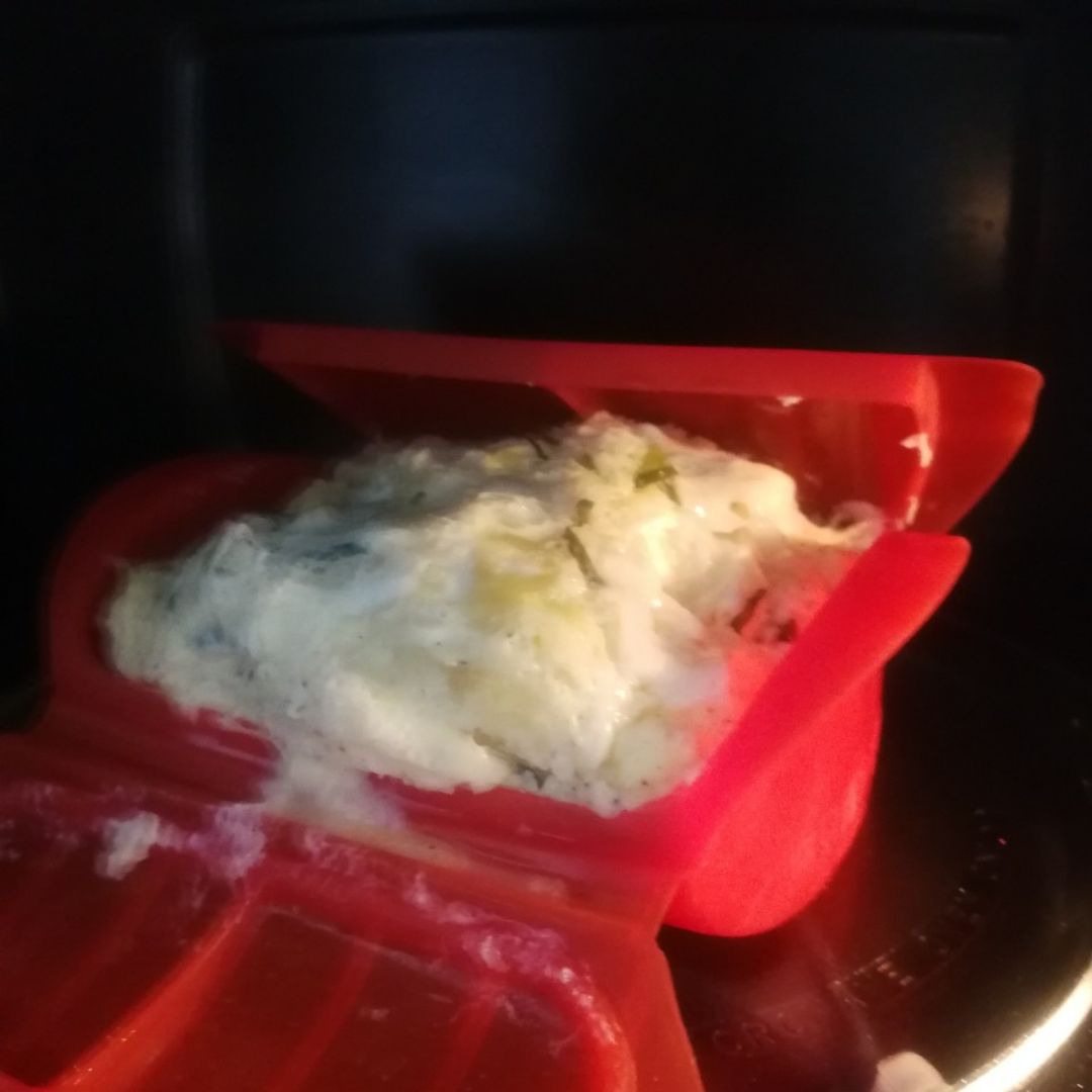 Tortilla de patata en 8min con tuper lekue Paso 3 Tortilla de patata en 8min con tuper lekue Paso 3