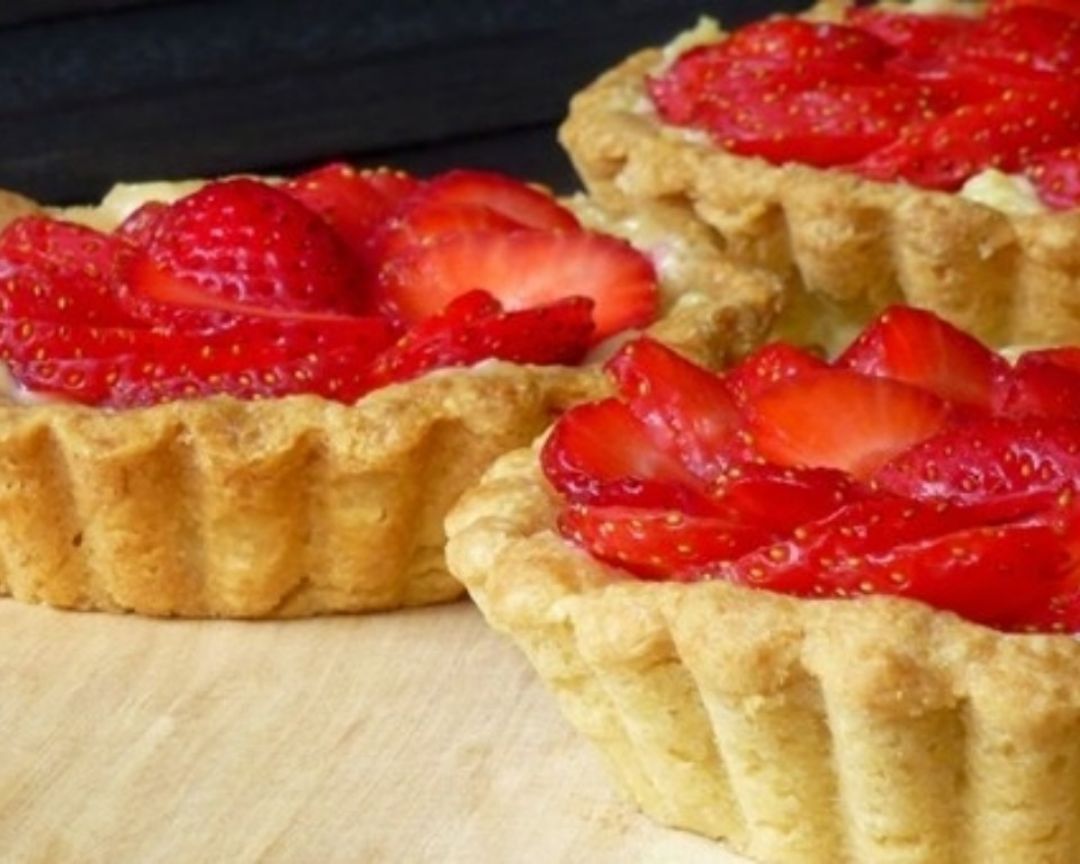 Tartaleta de crema pastelera y fresas🍰