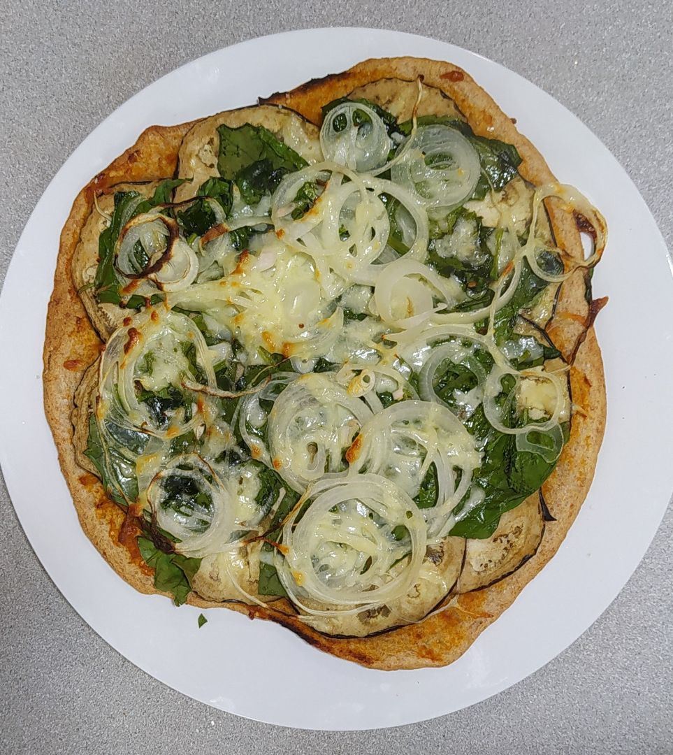 Pizza integral con vegetales Pizza integral con vegetales