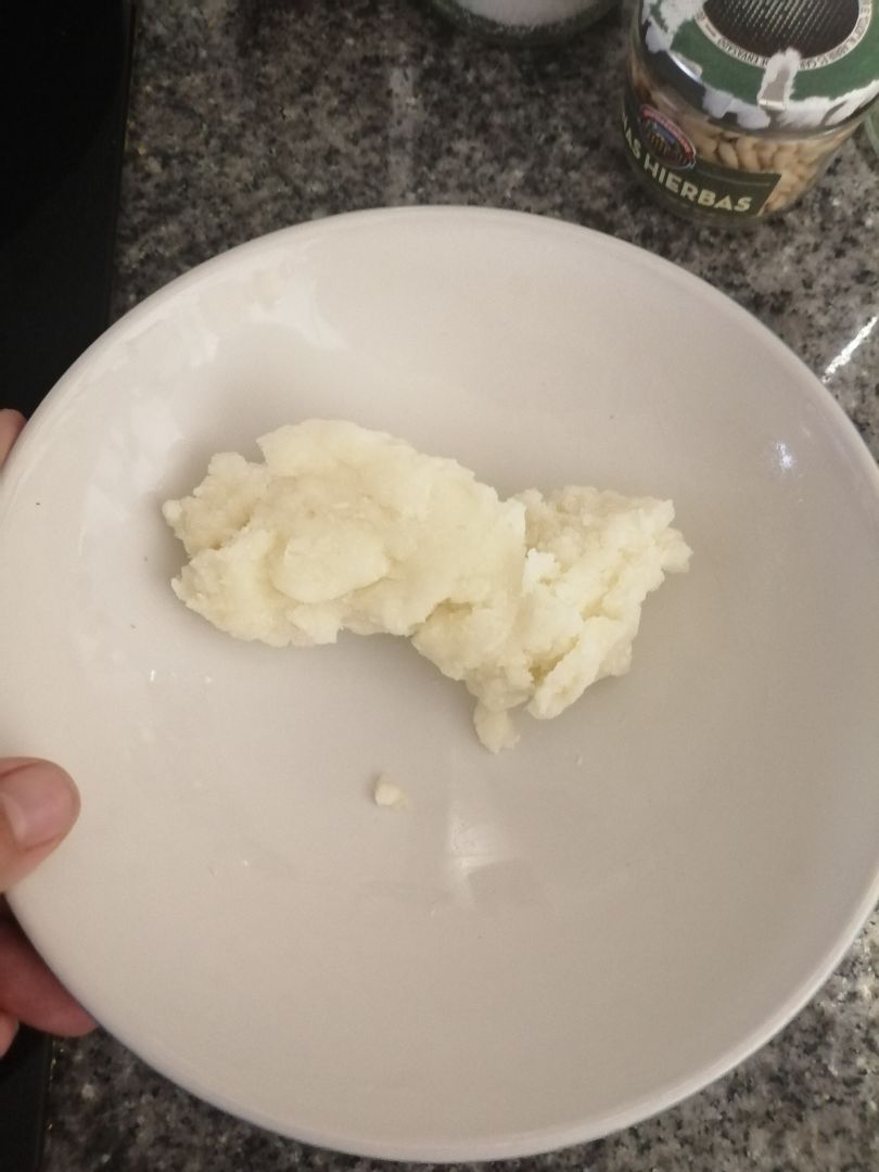 Pizza con base de Yuka Paso 2 Pizza con base de Yuka Paso 2