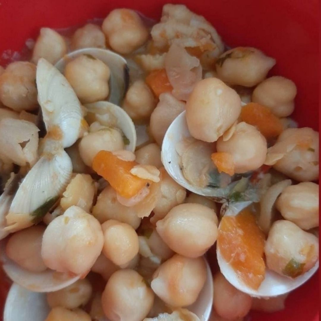 Garbanzos con gambas y almejas🦐 Garbanzos con gambas y almejas🦐