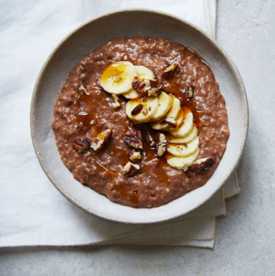 Porridge con plátano, chocolate y nueces Porridge con plátano, chocolate y nueces