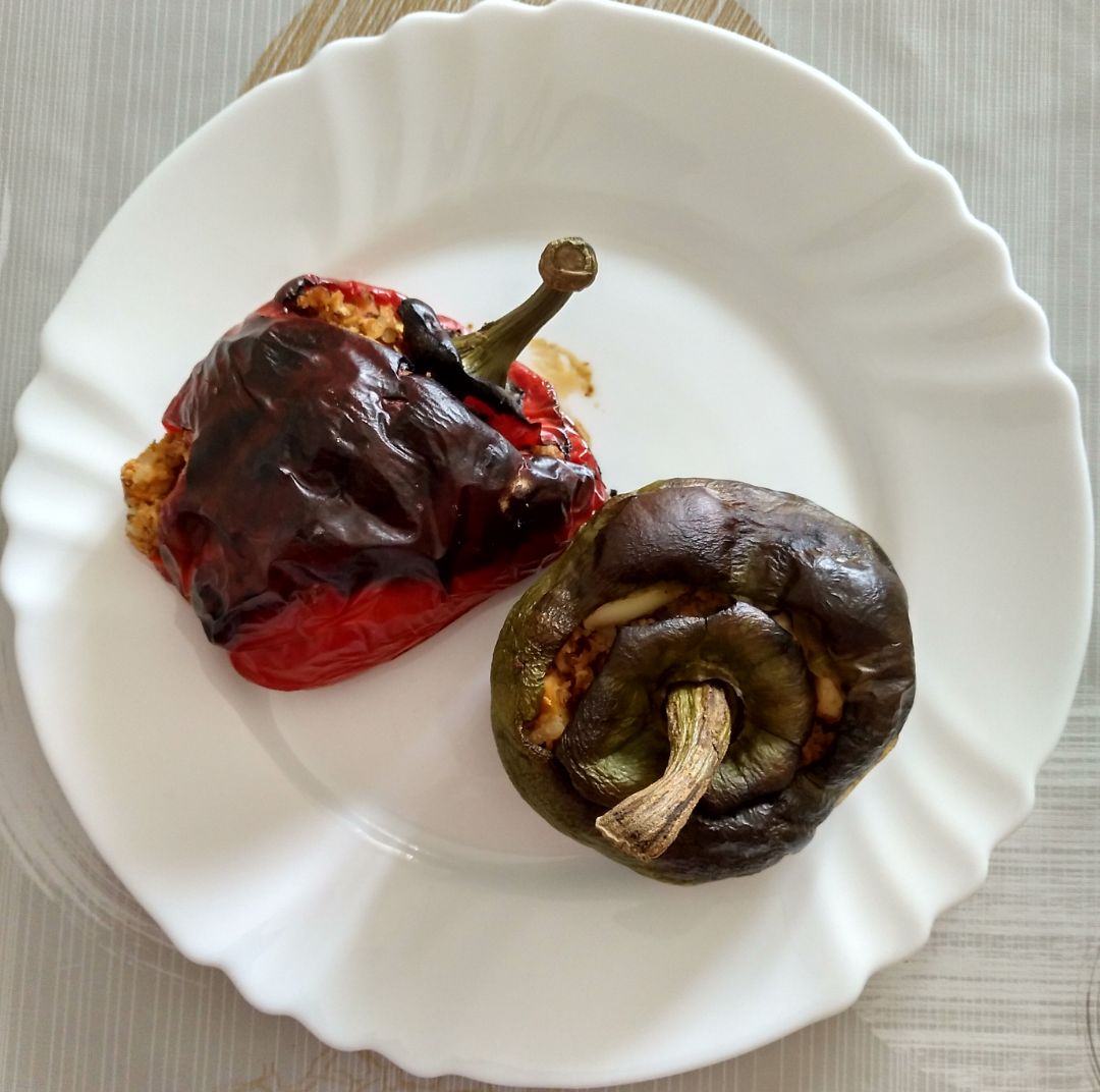 Pimientos rellenos versión sin carne Pimientos rellenos versión sin carne
