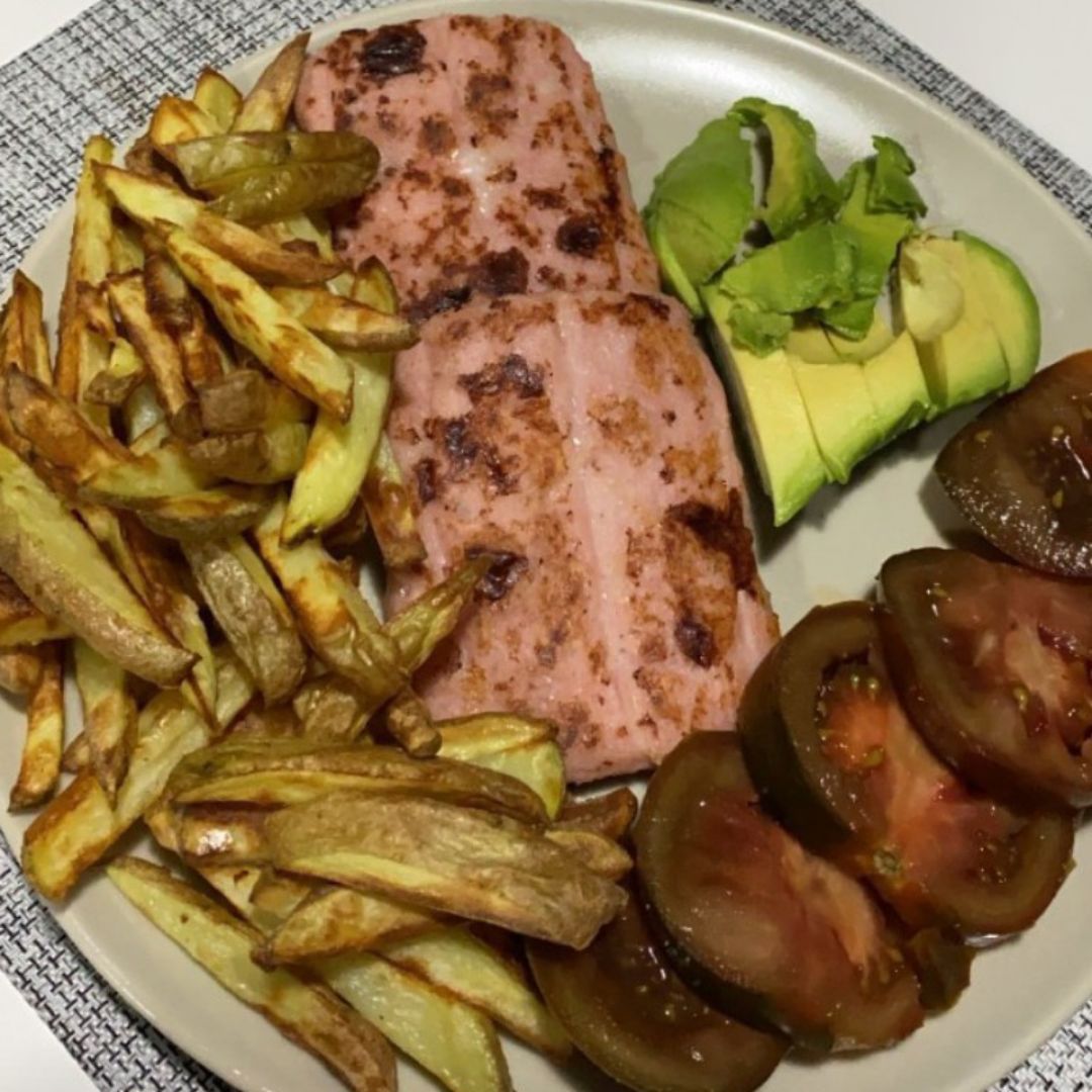 Burguer con patatas Burguer con patatas