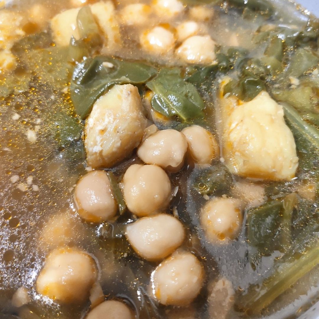 Potage garbanzos, acelgas y bacalao Potage garbanzos, acelgas y bacalao