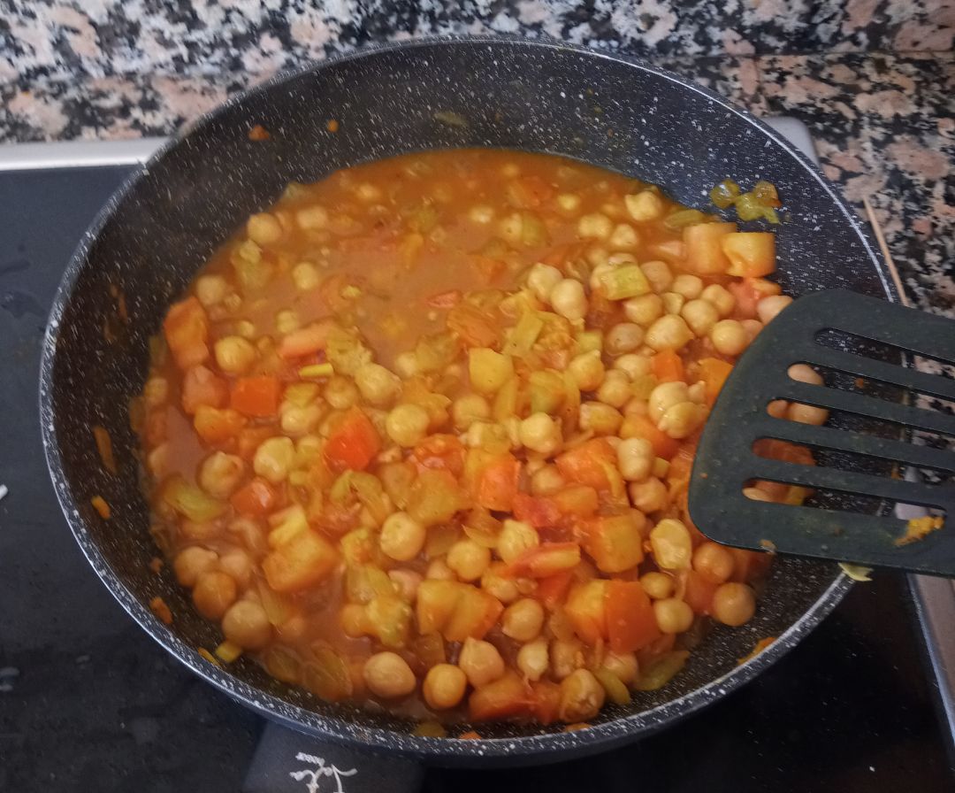 Garbanzos al curry Paso 4 Garbanzos al curry Paso 4