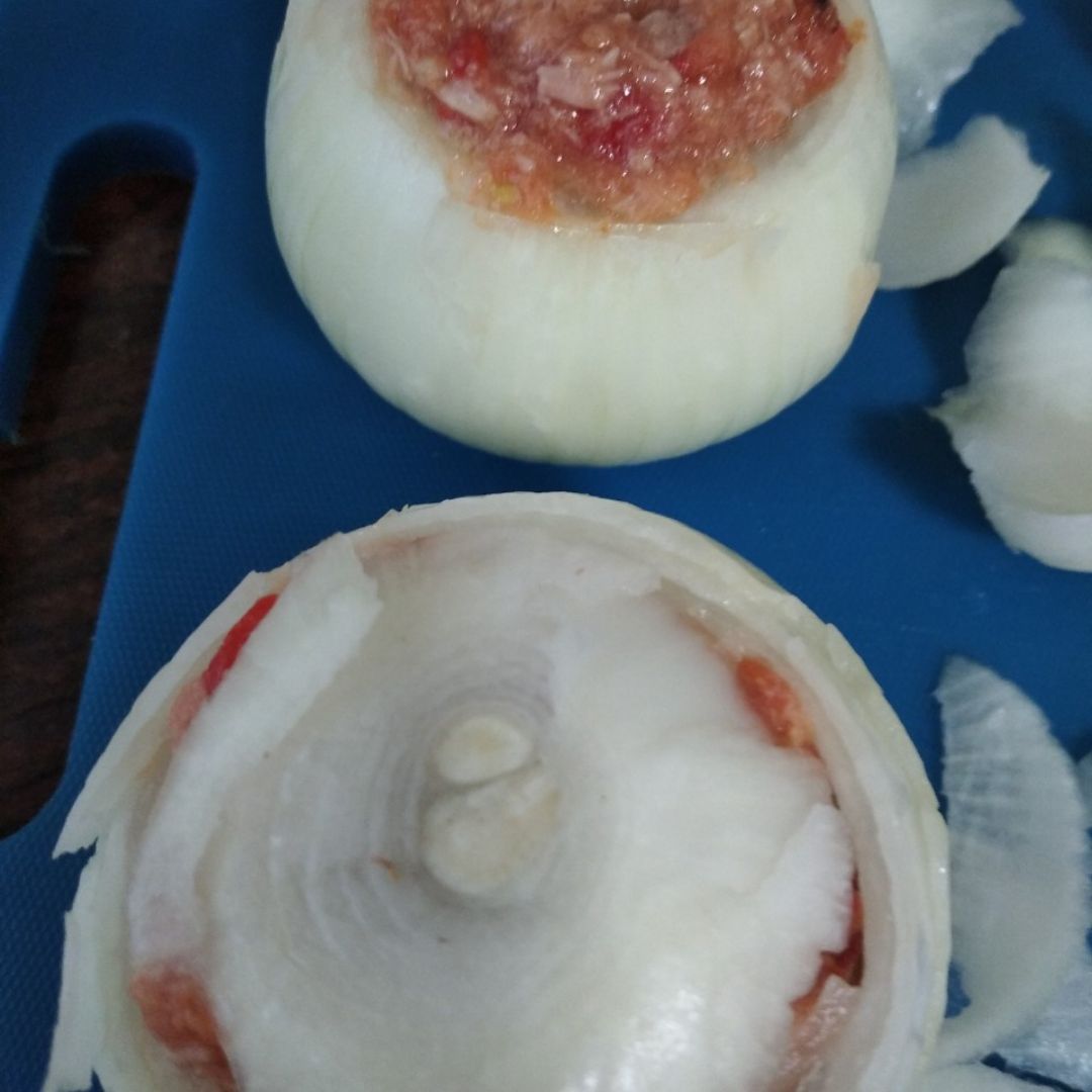 Cebollas rellenas de bonito Paso 2 Cebollas rellenas de bonito Paso 2