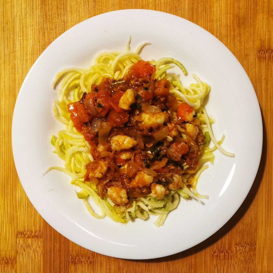 Spaghettis de calabacín con salsa Thai de langostinos Spaghettis de calabacín con salsa Thai de langostinos