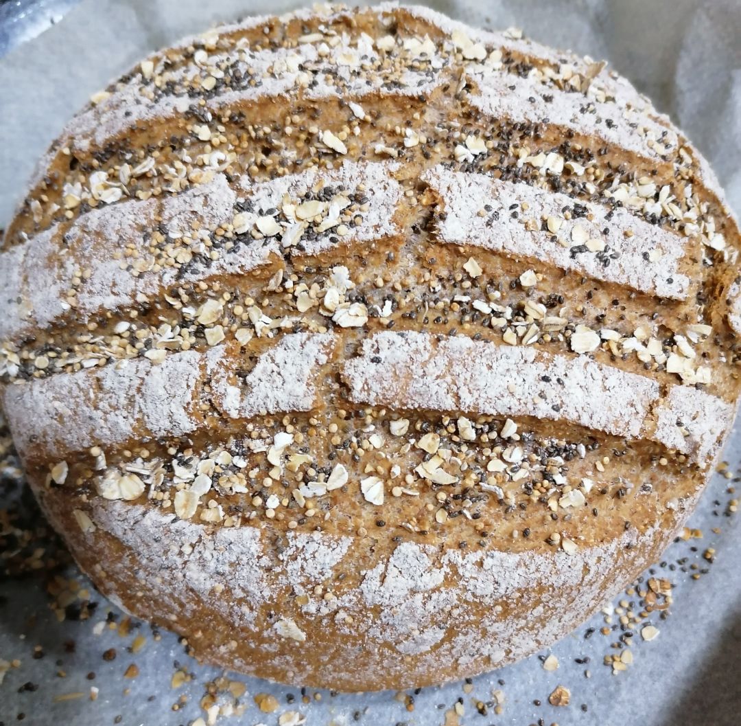 Pan de espelta y avena con 6 semillas