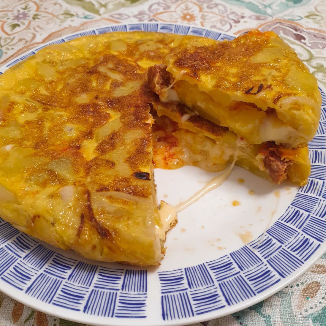 TORTILLA GALLEGA CON QUESO ARZÚA ULLOA