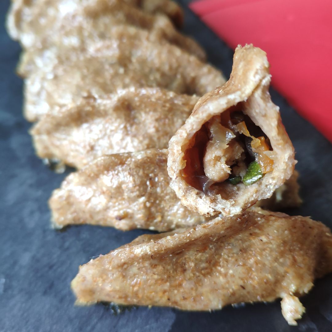 Gyozas integrales con verduras y soja texturizada Paso 4 Gyozas integrales con verduras y soja texturizada Paso 4