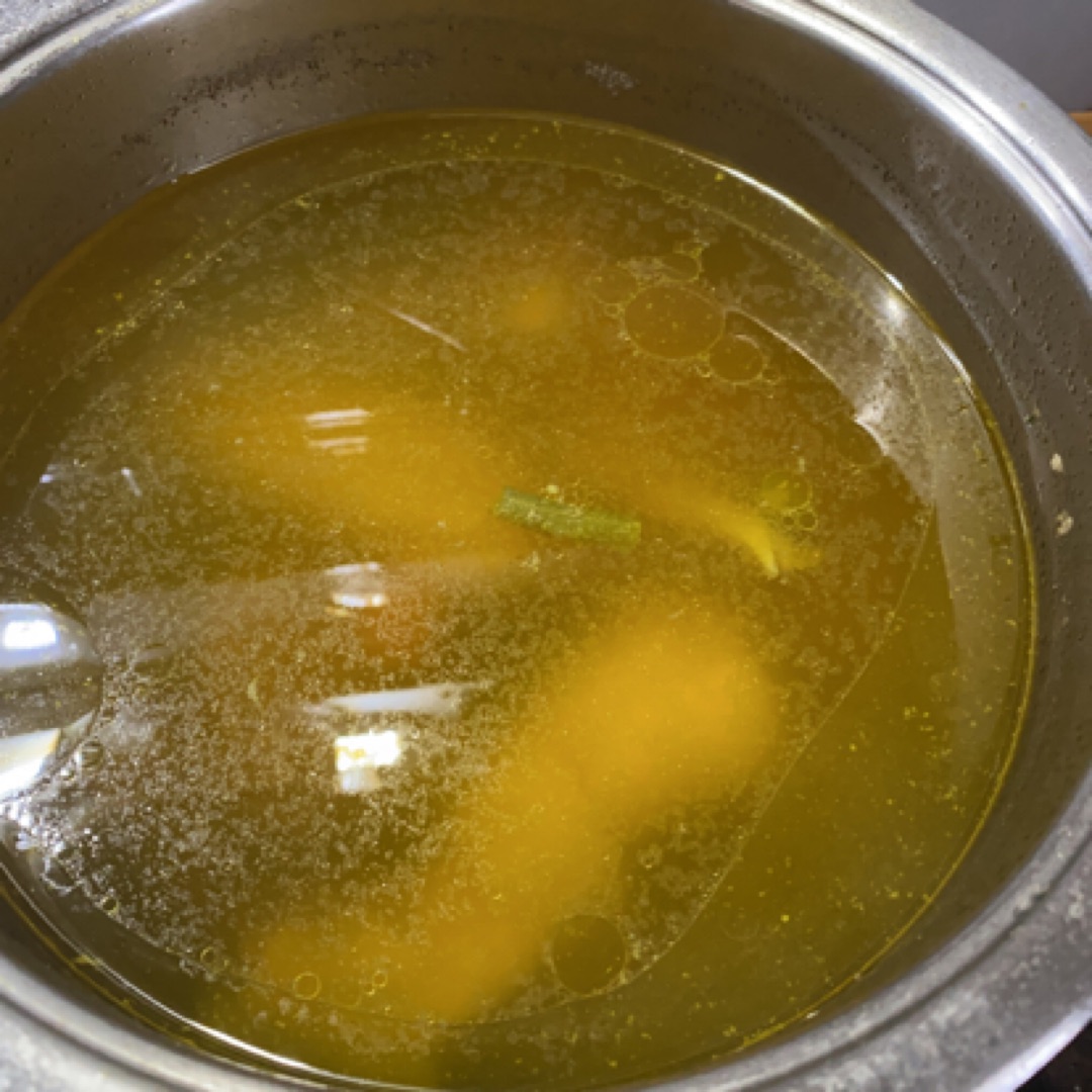 Caldo de pollo con verduras