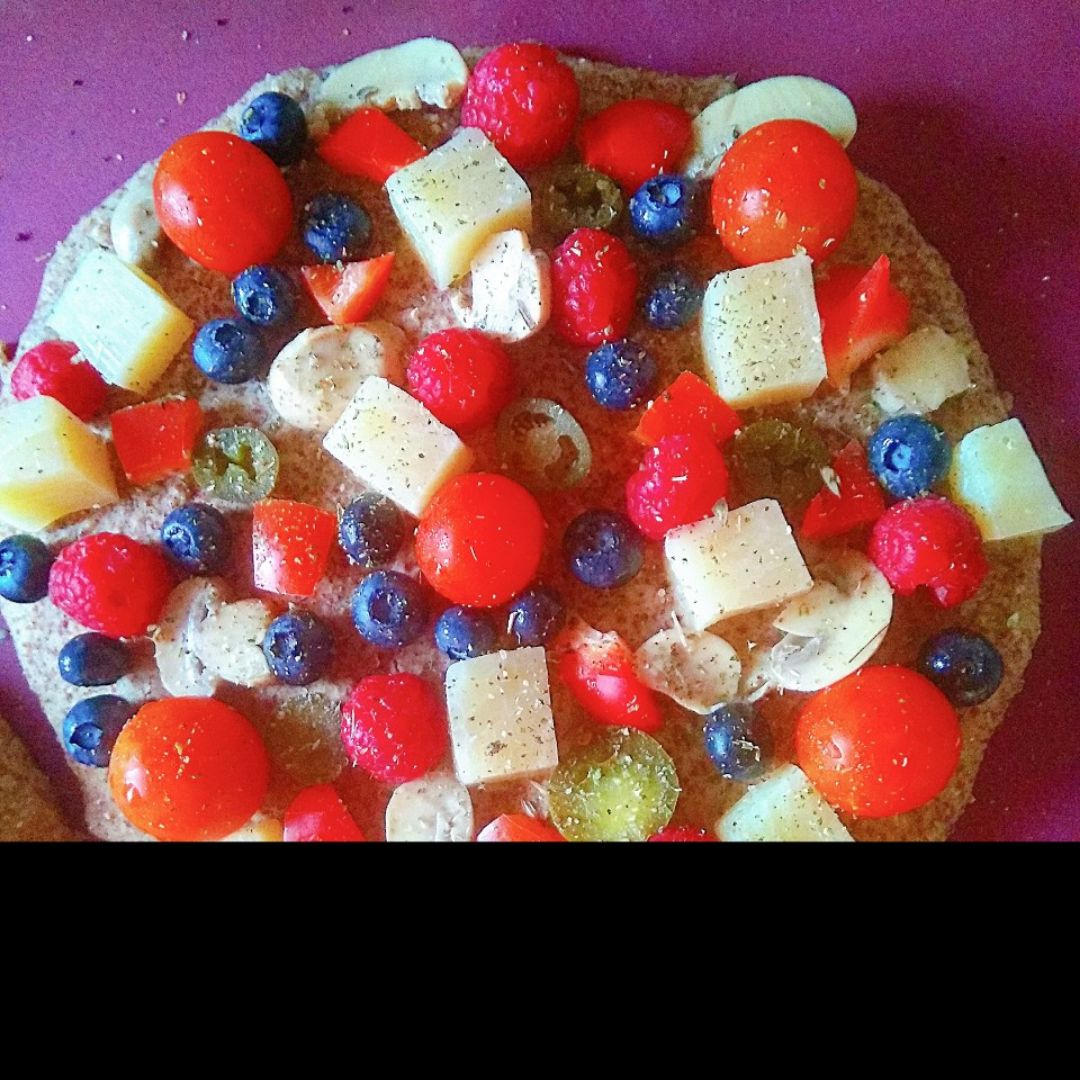 Pizza de quinoa y avena con frutos rojosStep 0