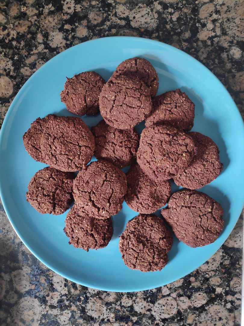 Galletas de garbanzos, crema de cacahuete y cacao