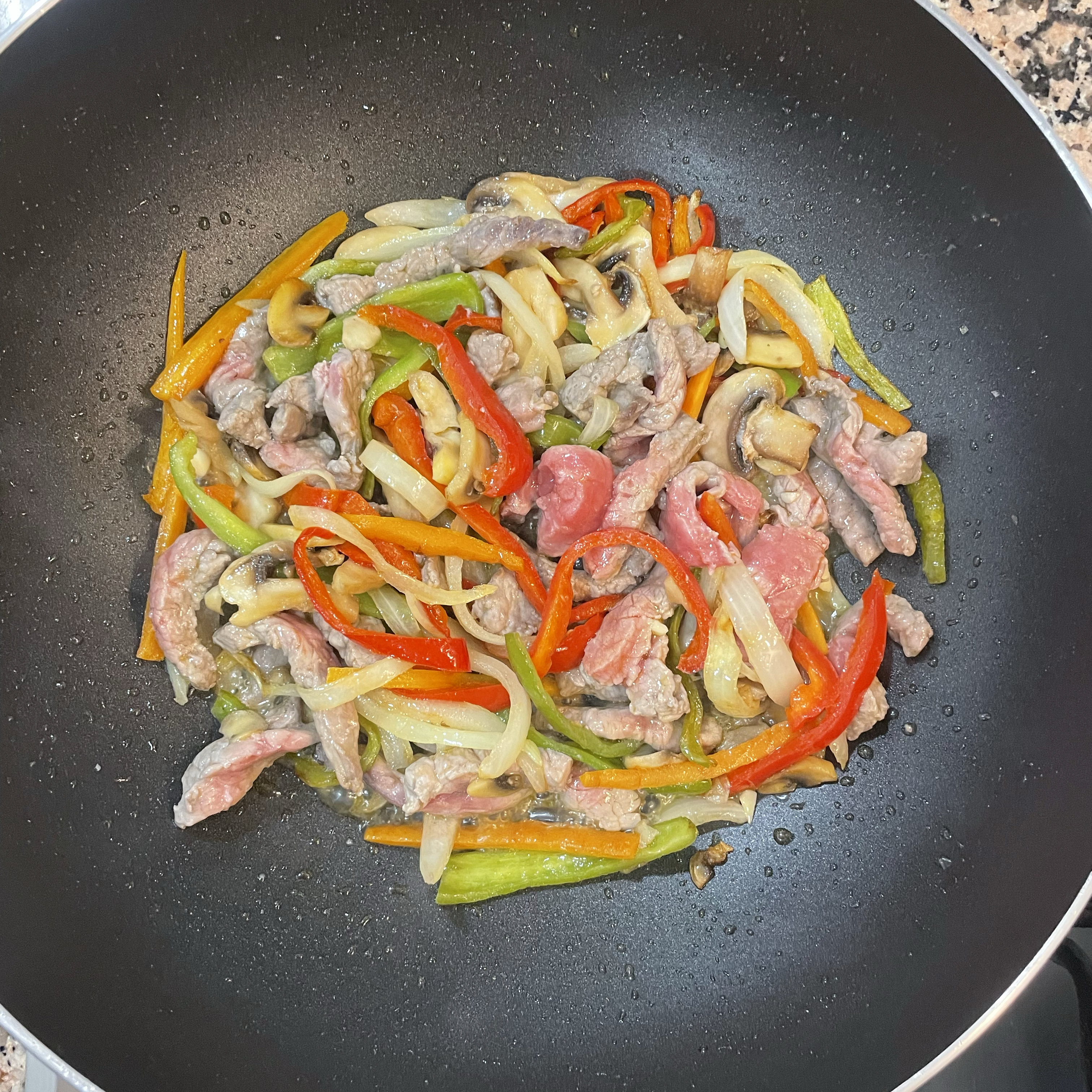 Yakisoba de ternera y verduras Paso 1 Yakisoba de ternera y verduras Paso 1