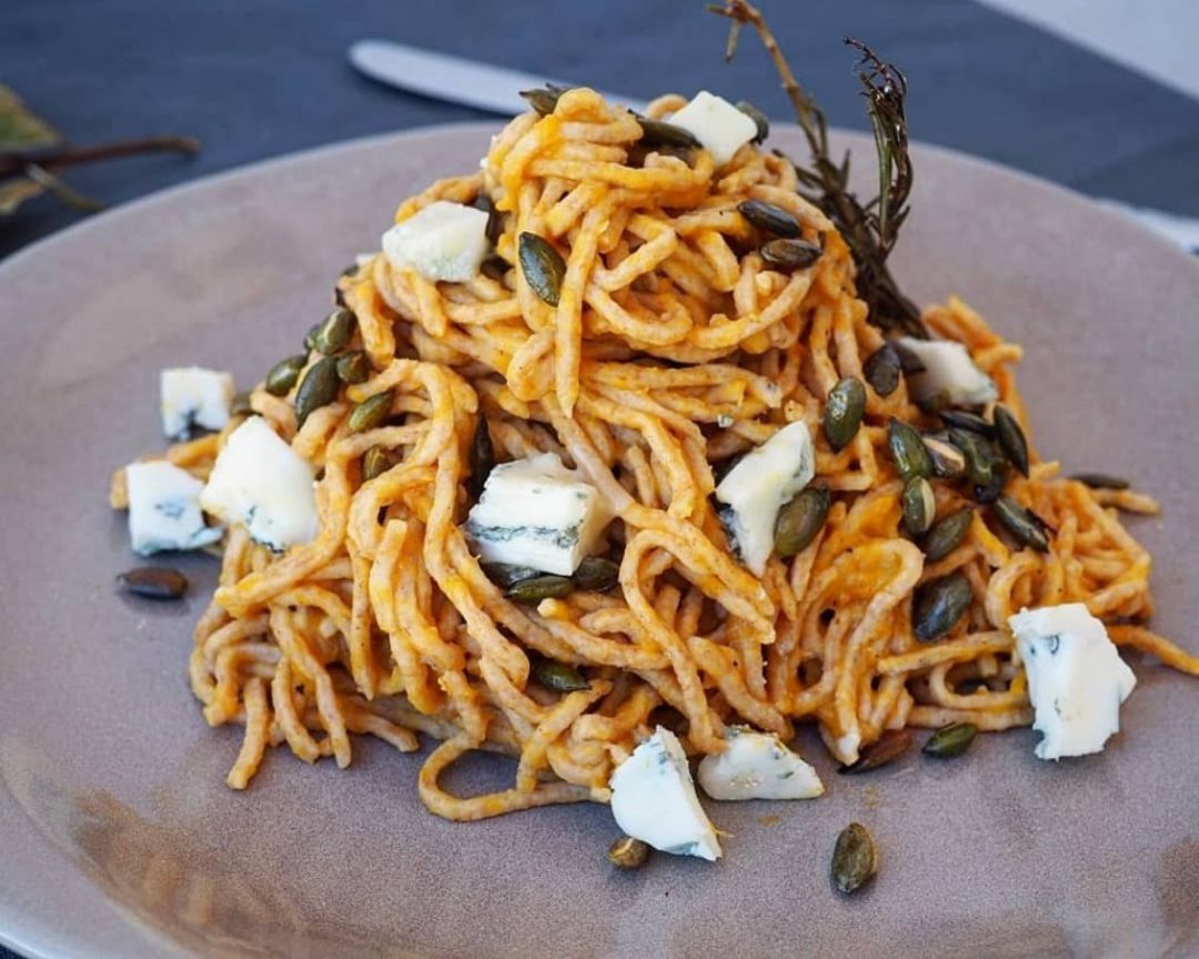 PASTA FRESCA CON SALSA DE CALABAZA Paso 9 PASTA FRESCA CON SALSA DE CALABAZA Paso 9