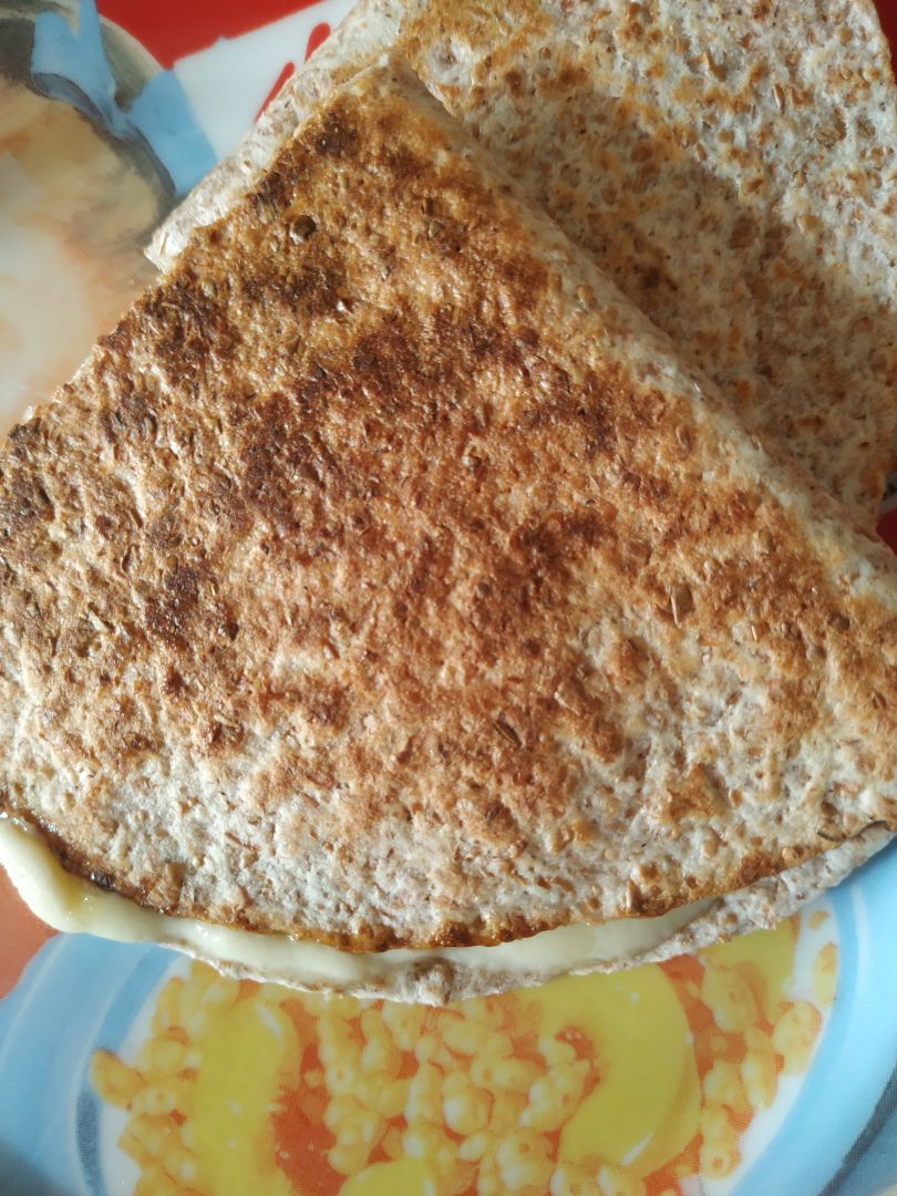 Tortilla integral con queso Tortilla integral con queso