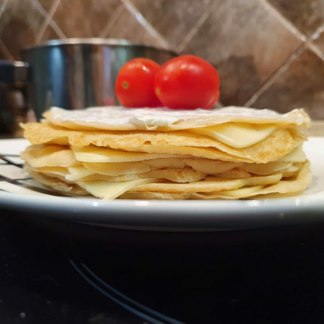 Crepes de almendra con queso Crepes de almendra con queso