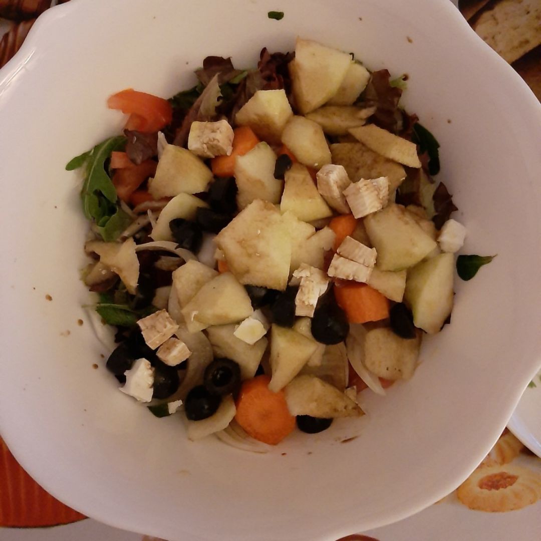 Ensalada verde con manzana Ensalada verde con manzana