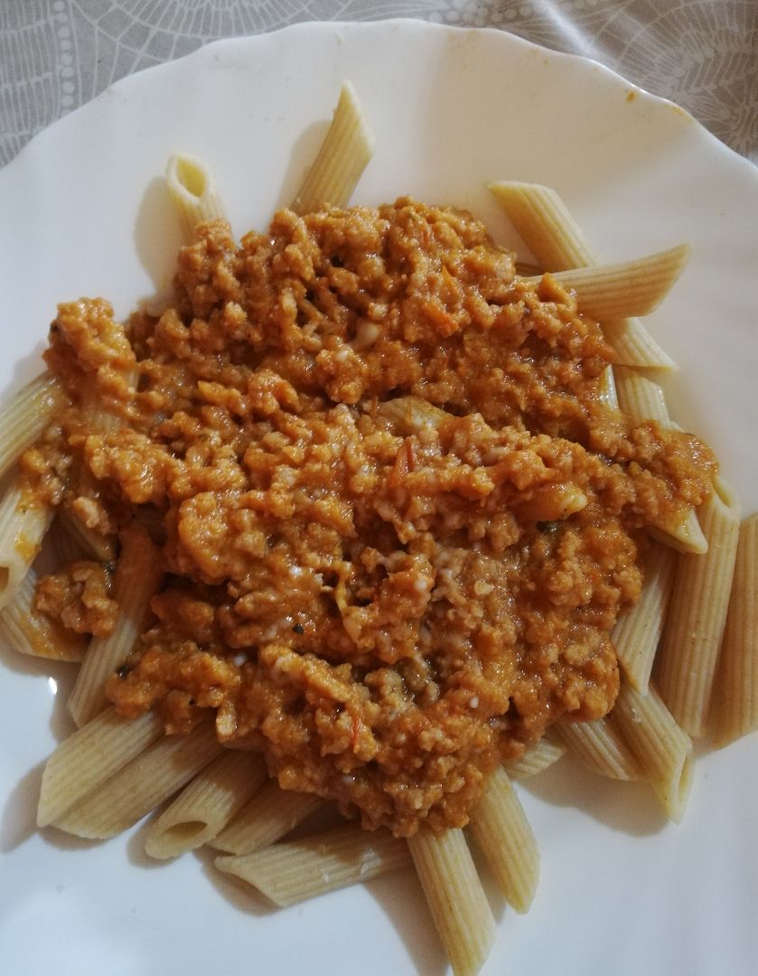 Pasta integral a la boloñesa. Pasta integral a la boloñesa.