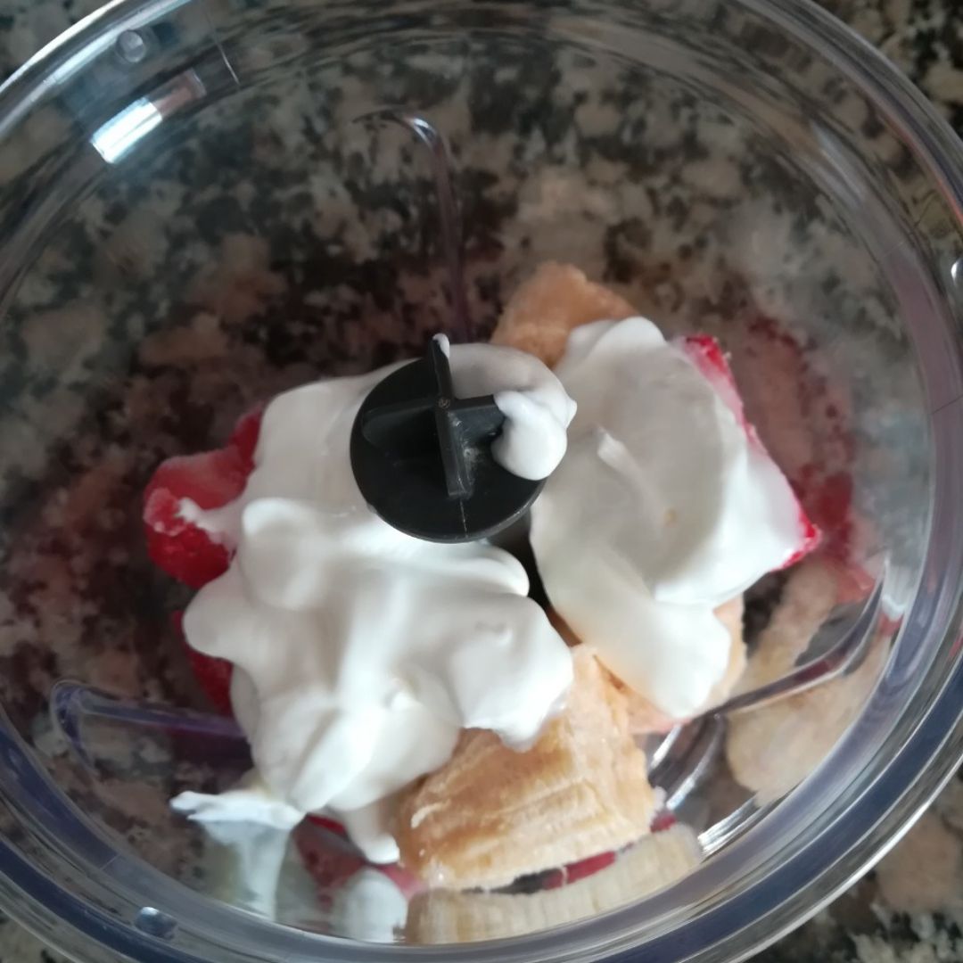Helado de fresa y platano 🍓🍌 Paso 0