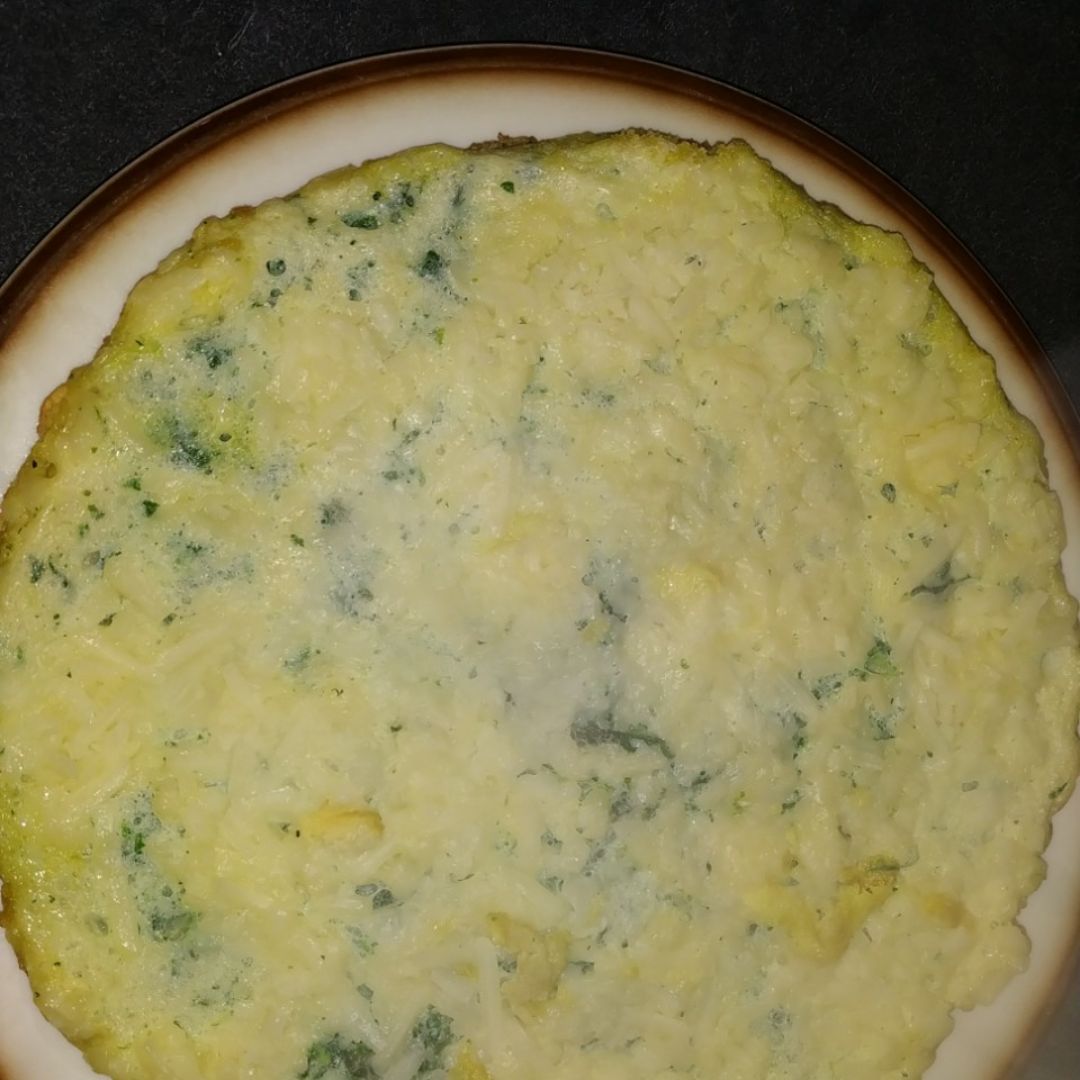 Tortilla de espinacas y queso. Tortilla de espinacas y queso.