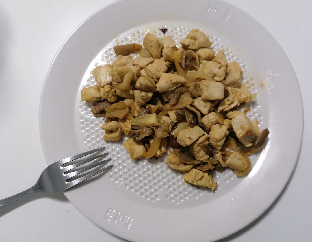 Pollo con setas y curry 🍗🍄 Pollo con setas y curry 🍗🍄
