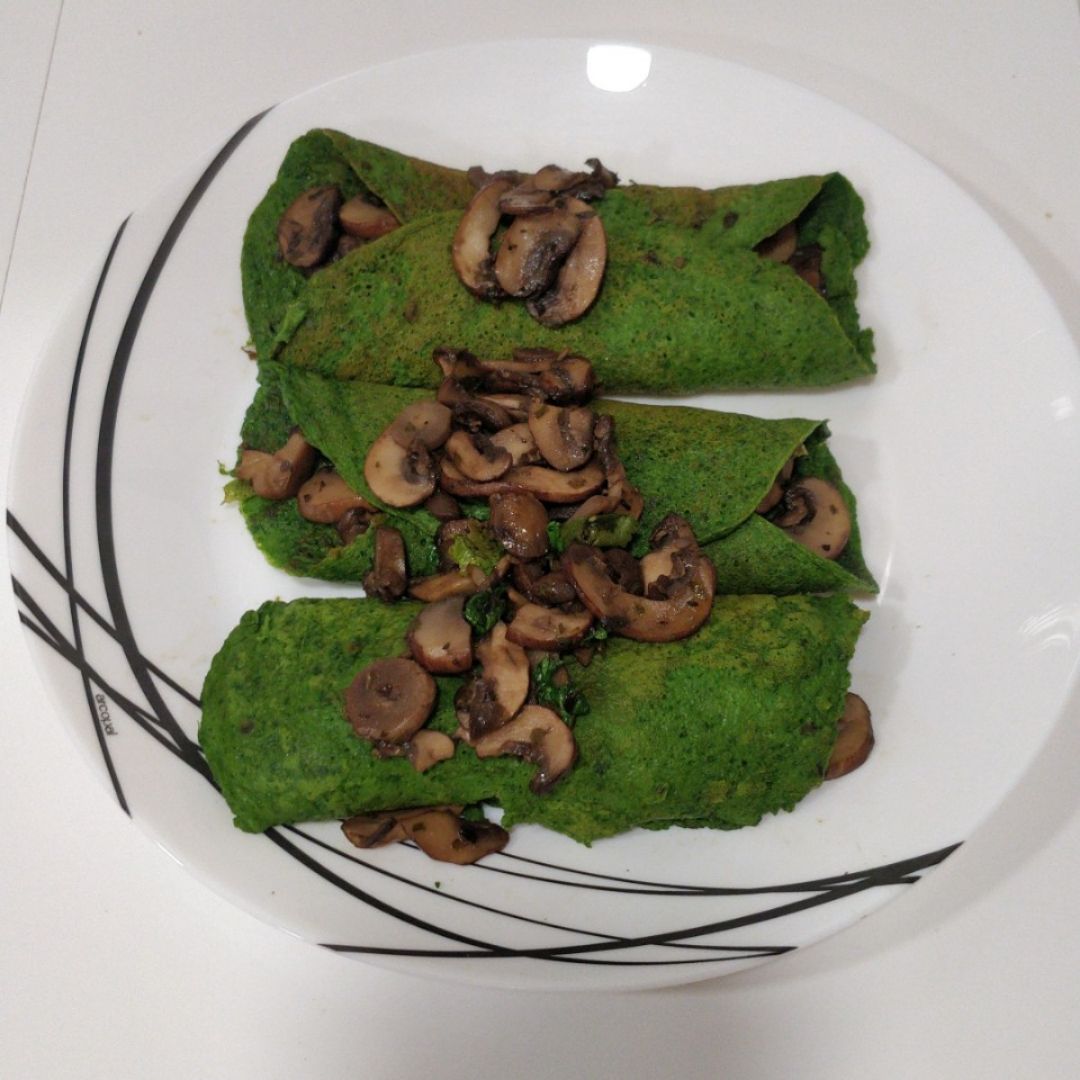 Crepes de espinacas y champiñones