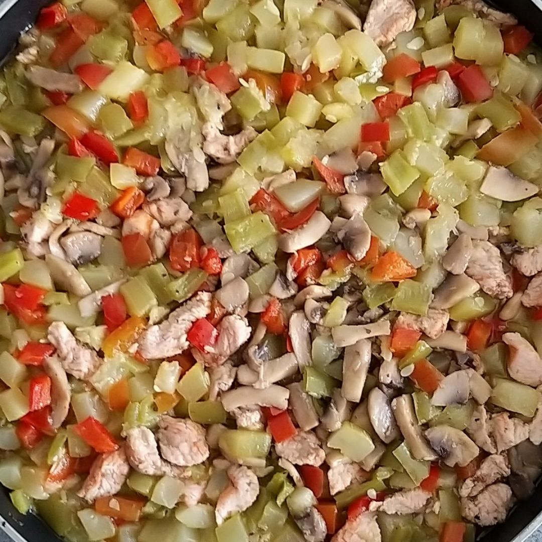 Relleno de verdura y pechuga de pavo 