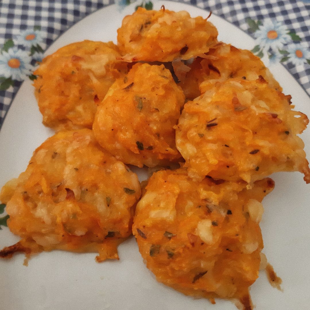 Bolitas de zanahoria y queso Bolitas de zanahoria y queso